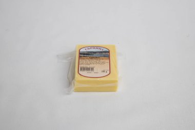 Yeni hazırlanmış yemek / yemek bir restoranda servis edilecek.