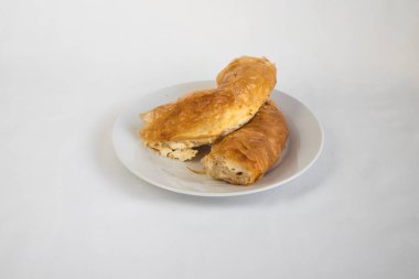 Yeni hazırlanmış yemek / yemek bir restoranda servis edilecek.