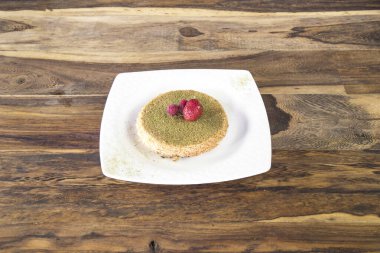 Yeni hazırlanmış yemek / yemek bir restoranda servis edilecek.