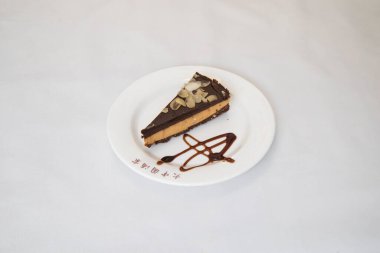 Yeni hazırlanmış yemek / yemek bir restoranda servis edilecek.