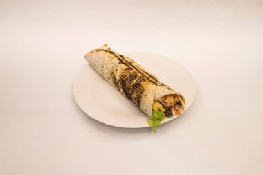 Yeni hazırlanmış yemek / yemek bir restoranda servis edilecek.