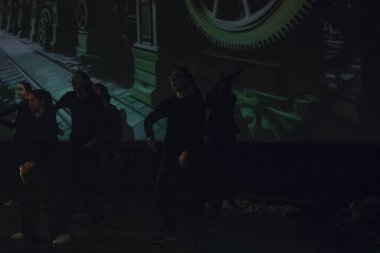 Yeni hazırlanmış yemek / yemek bir restoranda servis edilecek.