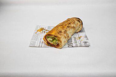 Yeni hazırlanmış yemek / yemek bir restoranda servis edilecek.