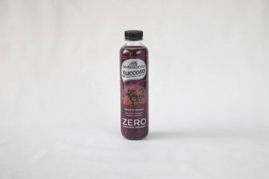 Lokantada yeni hazırlanmış içecek.