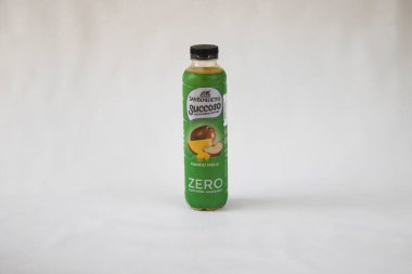 Lokantada yeni hazırlanmış içecek.