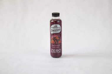 Lokantada yeni hazırlanmış içecek.