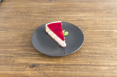 Yeni hazırlanmış yemek / yemek bir restoranda servis edilecek.