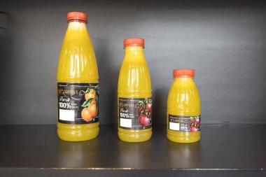 Lokantada yeni hazırlanmış içecek.