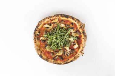 Yeni hazırlanmış yemek / yemek bir restoranda servis edilecek.