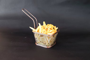 Yeni hazırlanmış yemek / yemek bir restoranda servis edilecek.