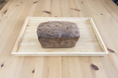 Yeni hazırlanmış yemek / yemek bir restoranda servis edilecek.