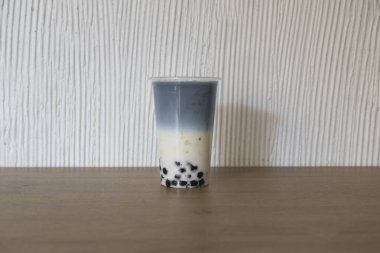 Lokantada yeni hazırlanmış içecek.