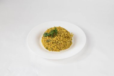 Yeni hazırlanmış yemek / yemek bir restoranda servis edilecek.