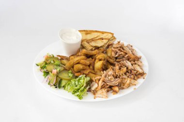 Yeni hazırlanmış yemek / yemek bir restoranda servis edilecek.