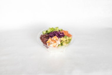 Yeni hazırlanmış yemek / yemek bir restoranda servis edilecek.