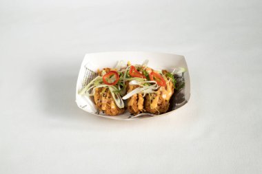 Lokantada yeni hazırlanmış yemek.