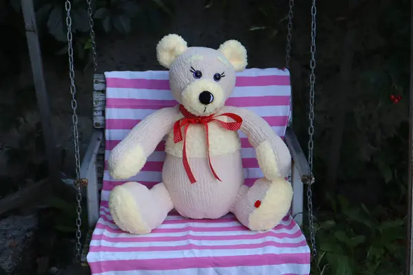 Teddy Bear Swing Outdoor — Stock Photo, Image