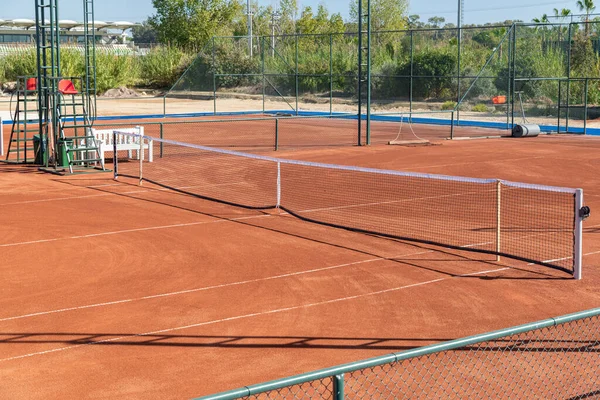 Base Filet Court Tennis Argile Vide Par Une Journée Ensoleillée — Photo