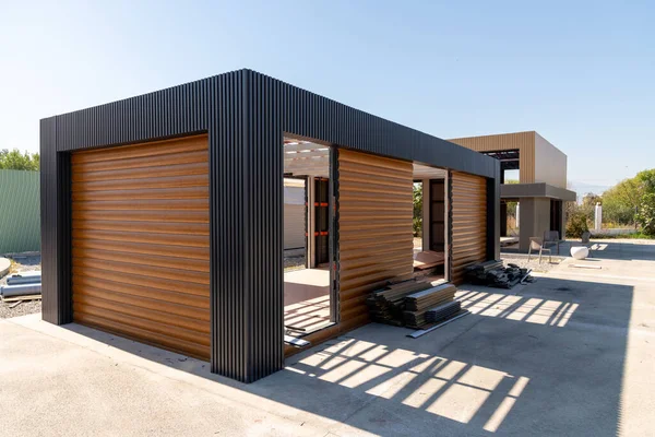 Neu Erbautes Fachwerkgebäude Mit Abstellgleis Bau Eines Neuen Winzigen Hauses — Stockfoto