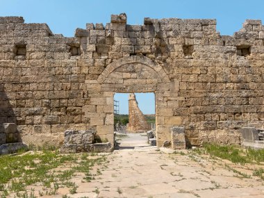 Antalya 'nın antik Perge kenti. Eski Pamphylia şehrinin tarihi kalıntıları.