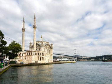 Ortaköy Camii ve Boğaz Köprüsü, Istanbul Türkiye
