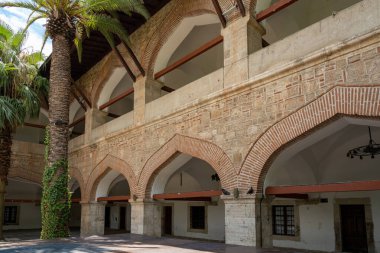 Aydın, Türkiye - 4 Temmuz 2024: Okuz Mehmed Paşa kervanı Kusadasi 'de