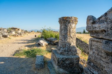 Denizli 'de bulunan antik Hierapolis' in kalıntıları
