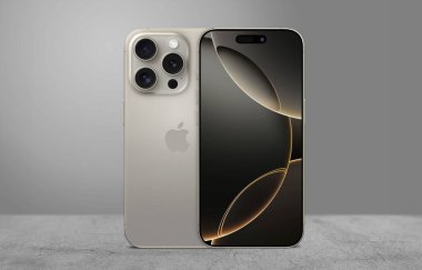 Antalya, Türkiye - 10 Eylül 2024: Yeni piyasaya sürülen alüminyum iPhone 16 profosyonel model seti