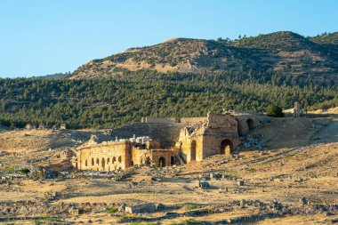 Denizli 'de bulunan antik Hierapolis' in kalıntıları