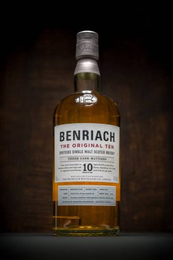Antalya, Türkiye - 23 Ocak 2025: Benriach The Original Ten Single Skoç Whisky İskoçya 'nın Speyside bölgesinde üretildi