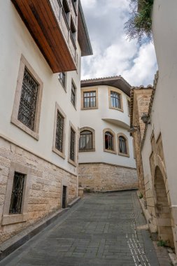 Antalya Kaleici ilçesinin dar sokaklarında eski Osmanlı evleri