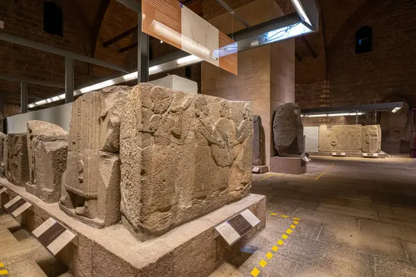 Ankara, Türkiye - 10 Mayıs 2025: Ankara Anadolu Medeniyetler Müzesi. Türkçe adı Anadolu Medeniyetleri Muzesi