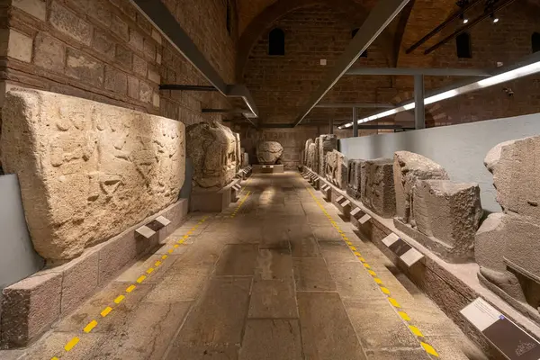 Ankara, Türkiye - 10 Mayıs 2025: Ankara Anadolu Medeniyetler Müzesi. Türkçe adı Anadolu Medeniyetleri Muzesi