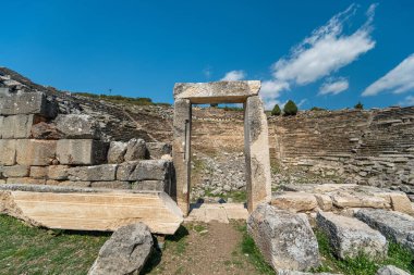 Kibyra Antik Şehri Burdur 'un Golhisar ilçesinin Horzum mahallesinde yer almaktadır.