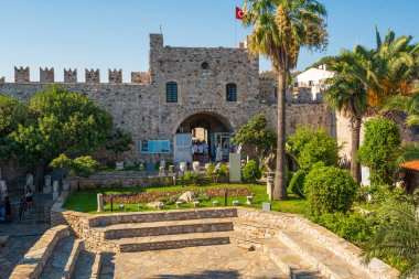 Marmaris, Türkiye - 9 Temmuz 2025: Marmaris Şato Müzesi Genel Bakış