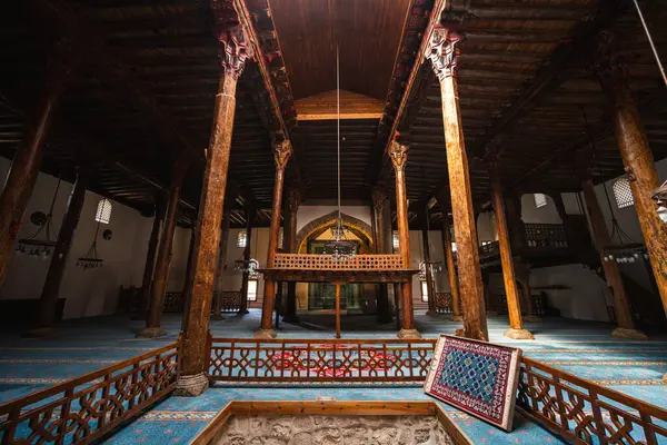 Konya Beysehir 'deki Esrefoğlu Camii' nin içi ahşap sütunları ve halılarıyla dolu.