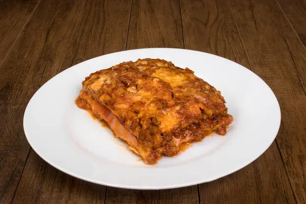 Lekker Lasagne Bolognese Saus Gemaakt Van Ham Kaas Tomatensaus Gemalen — Stockfoto