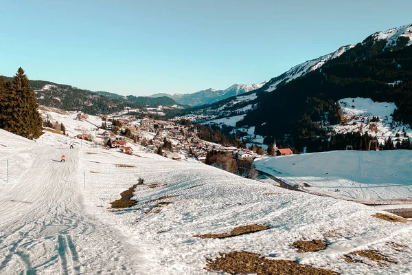 Vista Panorâmica Neve Coberta Hirschegg Região Esqui Kleinwalsertal Áustria Inverno — Fotografia de Stock