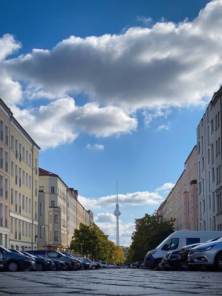 Berlín Alemania Octubre 2021 Vista Ángulo Bajo Strelitzer Strasse Con — Foto de Stock