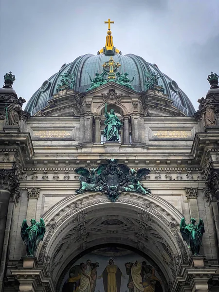 Entrée Cathédrale Berlin Contre Ciel Nuageux — Photo
