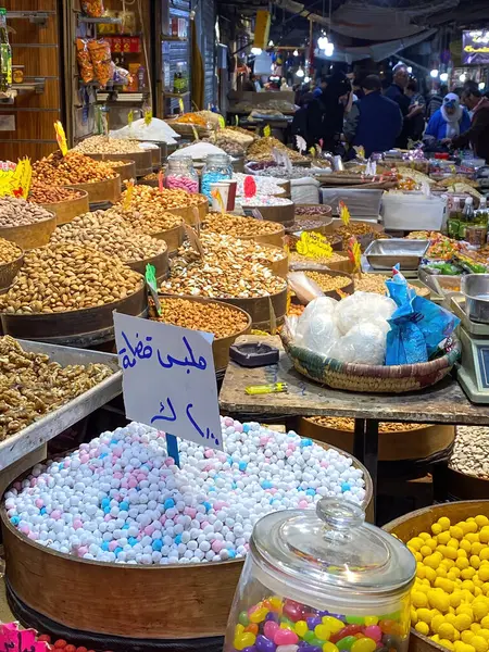 Amman Jordanie Novembre 2021 Bonbons Noix Offerts Souq Sukar Images De Stock Libres De Droits