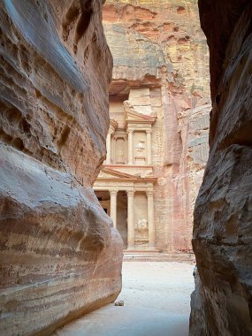 Ürdün 'ün tarihi ve arkeolojik kenti Petra' daki dünyaca ünlü Hazine Hazinesi