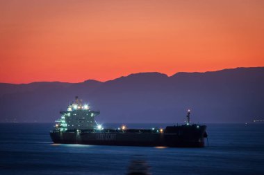 Akabe, Ürdün - 4 Kasım 2021: Kargo gemisi gemisi 