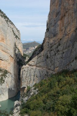 Katalonya, İspanya 'daki Congost de Mont-rebei vadisinin manzarası