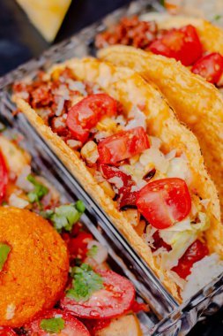 Domatesli Fiesta Tacolarını Kapat