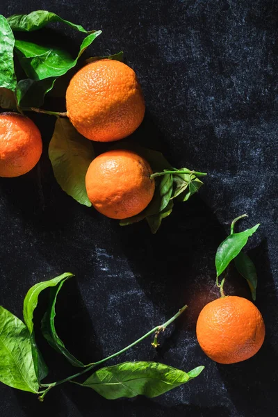 Minimal Tangerine Orange Flat Ξαπλώστε Μαύρο Μάρμαρο — Φωτογραφία Αρχείου