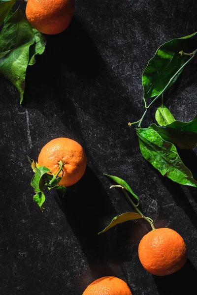 Minimal Tangerine Orange Flat Ξαπλώστε Μαύρο Μάρμαρο — Φωτογραφία Αρχείου