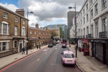 Westminster sokakları, Londra 'nın merkezi.
