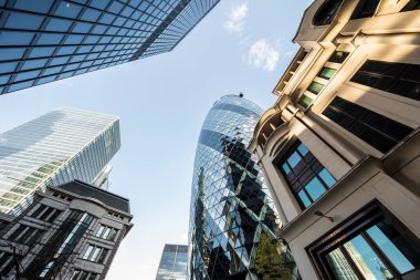 Londra 'nın finans merkezinde modern binalar