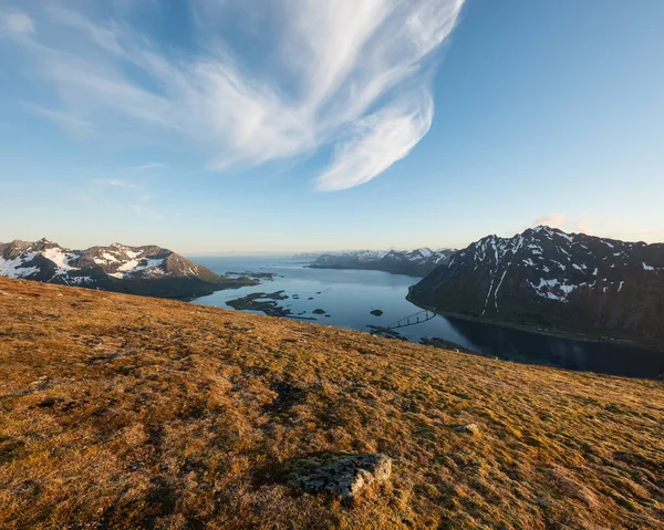 Вид Gimsystraumen Kleppstadheia Austvgy Lofoten Islands Norway — стокове фото